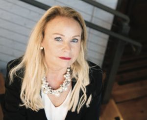 Headshot of Dr. Kimberly Townsend L’01