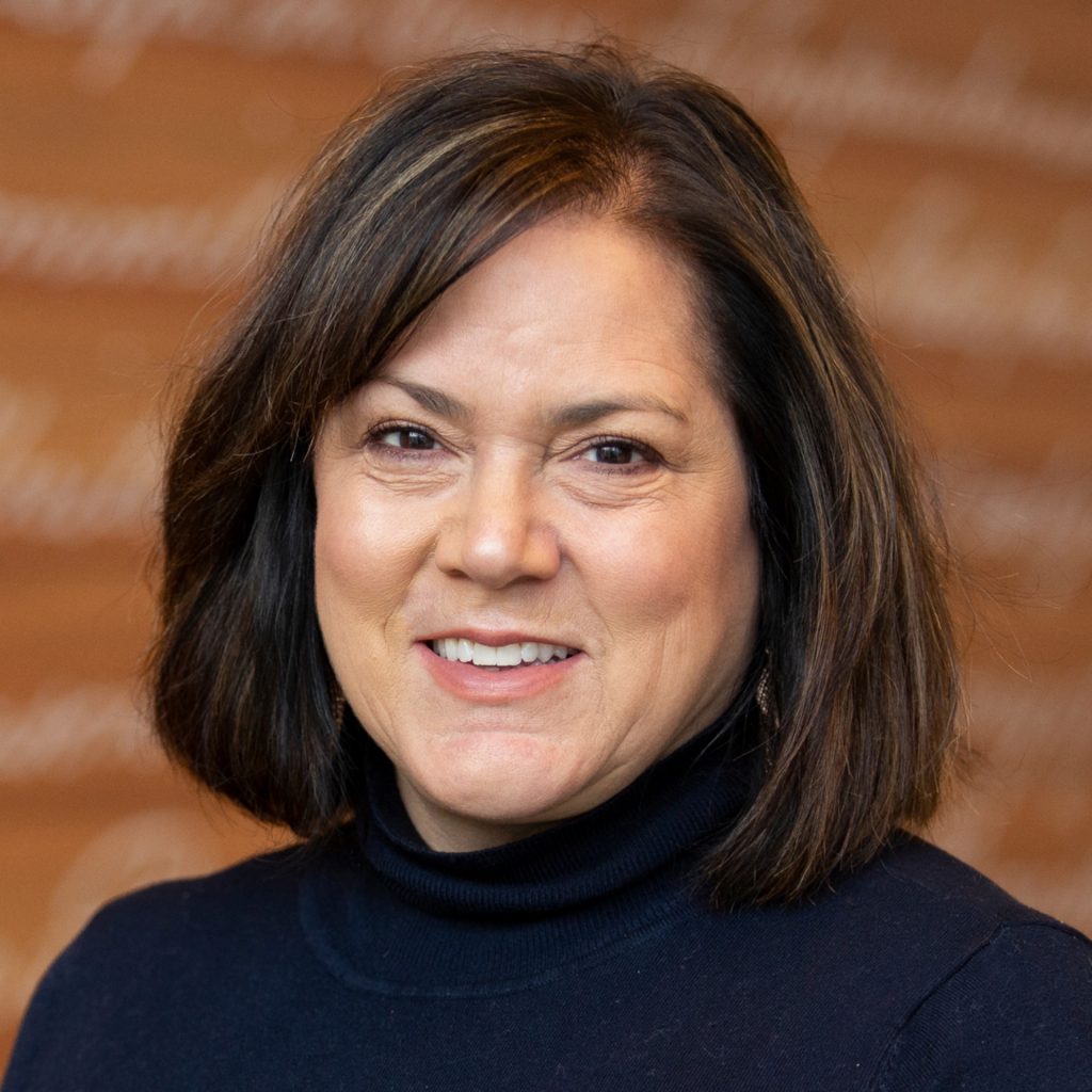 Headshot of Lou Lou Delmarsh