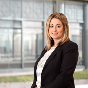 Headshot of Kaylin Grey L'06