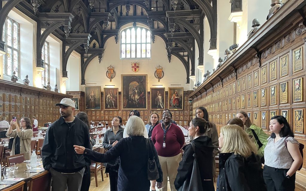 Group of students in the LondonEx program tours Middle Temple Hall